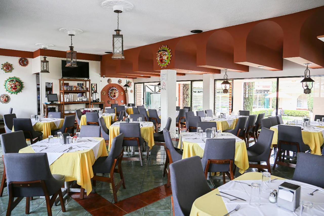Hotel & Suites Villa Del Sol Morelia Bagian luar foto