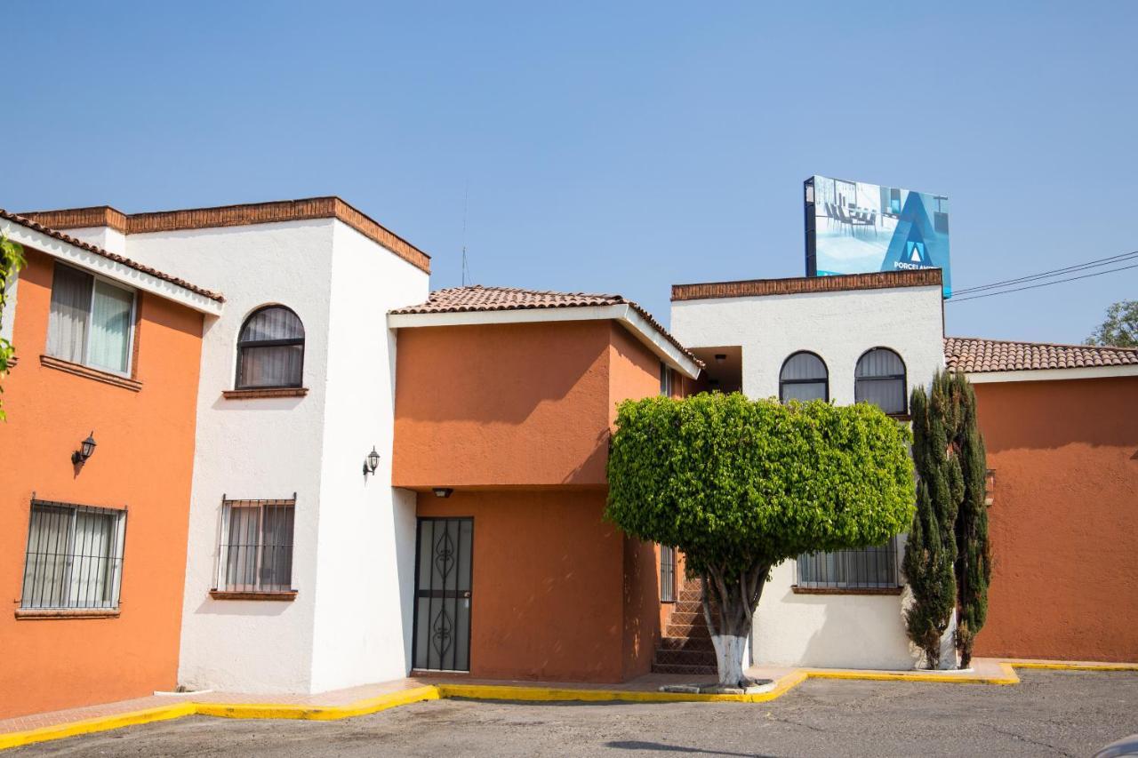 Hotel & Suites Villa Del Sol Morelia Bagian luar foto