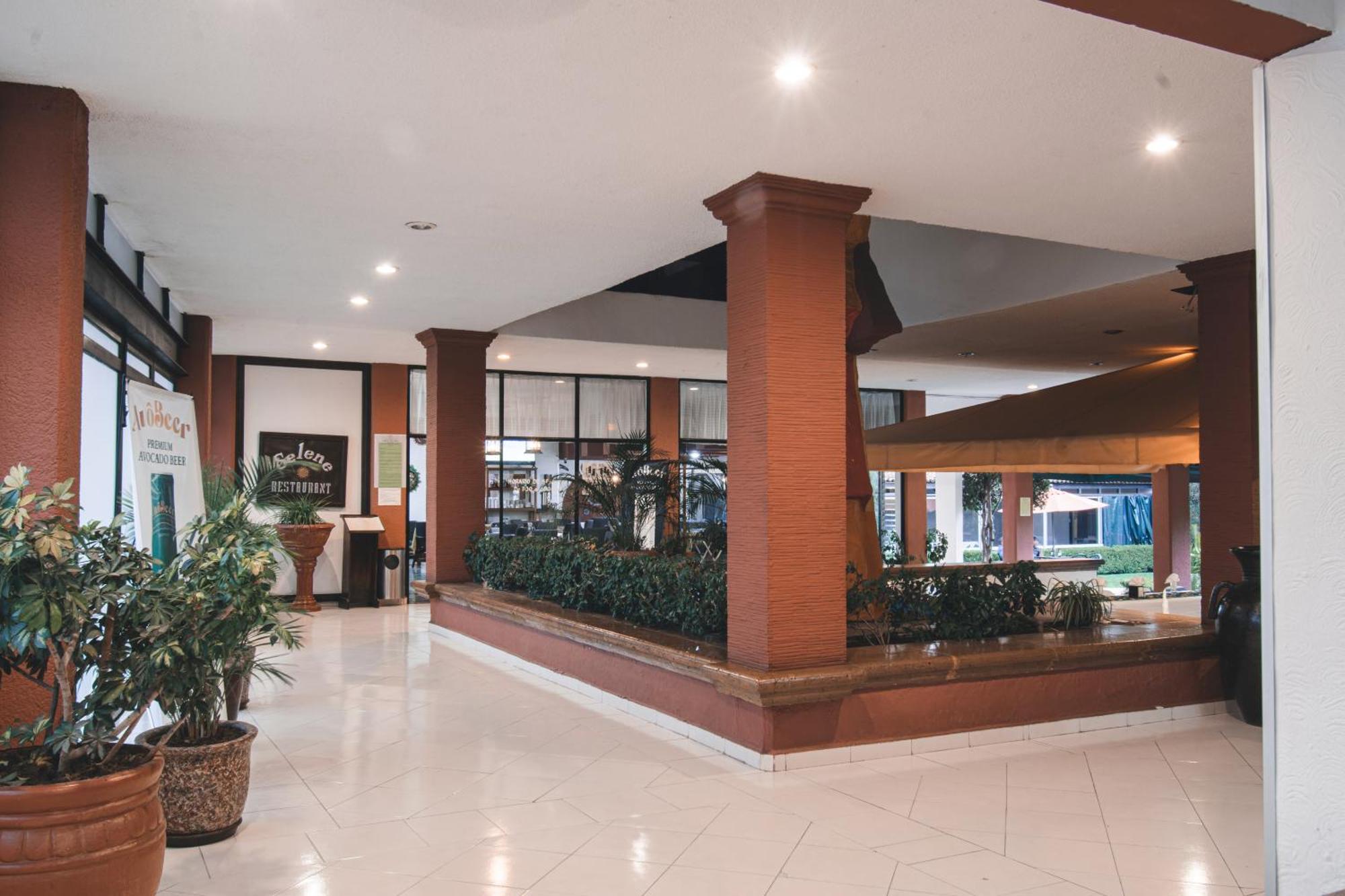 Hotel & Suites Villa Del Sol Morelia Bagian luar foto